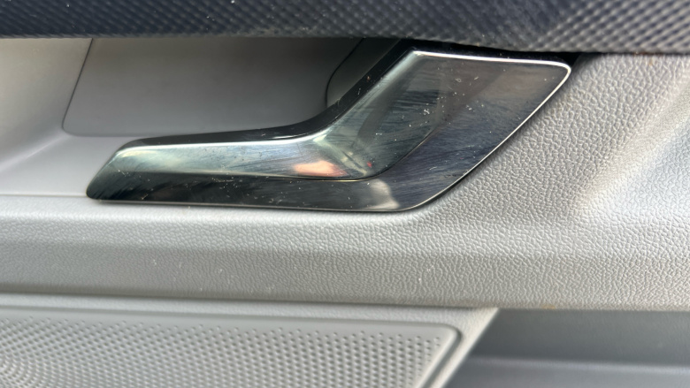 Ford Transit Custom 300 L2 Diesel Fwd 2.0 EcoBlue 136ps H1 Van Limited